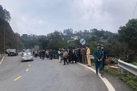 Va chạm khiến ô tô rơi xuống vực ở Tam Đảo: 4 người chết, 1 người bị thương