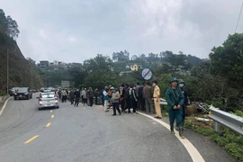 Va chạm khiến ô tô rơi xuống vực ở Tam Đảo: 4 người chết, 1 người bị thương