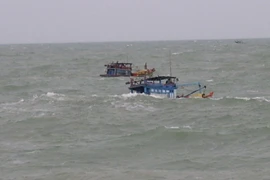 Phát hiện 38 người vượt biển về Việt Nam ăn Tết