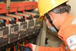 Hà Nội giảm 15% tiền điện sinh hoạt cho người dân