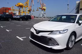 Ô tô nhập khẩu giảm mạnh so với năm trước