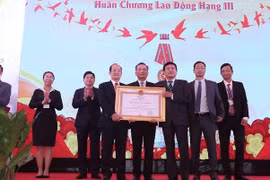 SaVipharm đón nhận Huân chương Lao động Hạng III 