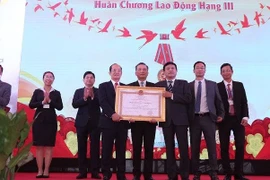 SaVipharm đón nhận Huân chương Lao động Hạng III 