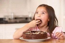  Ăn nhiều đồ ngọt lợi bất cập hại 