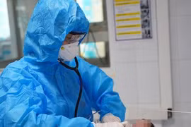 5% ca mắc COVID-19 ở Hà Nội là trẻ em, bảo vệ con như thế nào?