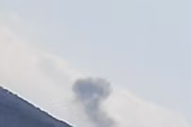 Không quân Nga, pháo binh Syria đánh phá chiến tuyến khủng bố ở Idlib