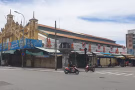 Chợ Tân Định, quận 1, TPHCM đóng của nhiều tháng qua vì dịch bệnh bùng phát mạnh.