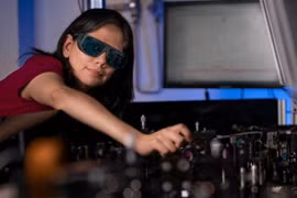 Công nghệ siêu mỏng cách mạng hóa tầm nhìn ban đêm 