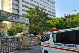 [KHẨN] Người đến Bệnh viện Việt Đức từ 15-30/9 cần liên hệ y tế ngay