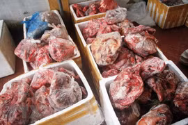 Phòng tránh ngộ độc thực phẩm trong mùa hè