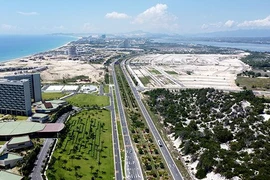 Nhiều cò đất đổ xô về Cam Lâm sau khi nghe thông tin tập đoàn lớn đầu tư dự án.