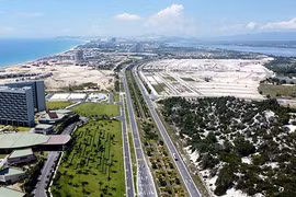 Nhiều cò đất đổ xô về Cam Lâm sau khi nghe thông tin tập đoàn lớn đầu tư dự án.