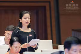 “Sống ở làng, cả trẻ con, cứ lễ hội là uống rượu thôi!”