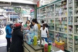 Gần 10.000 hồ sơ đăng ký thuốc sắp hết hạn do dịch
