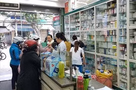 Gần 10.000 hồ sơ đăng ký thuốc sắp hết hạn do dịch
