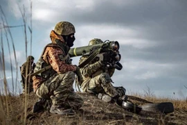 Nga tiếp tục tăng cường binh lực ở Donbass, Kiev lần đầu tiên thông báo tổn thất