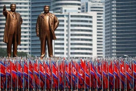 Triều Tiên đang nợ quốc gia nào nhiều tiền nhất?