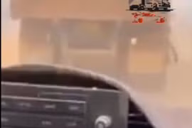 Nóng: Mặc còi cấp cứu, xe tải vẫn không nhường đường