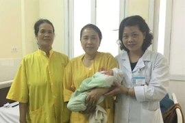 Cứu sống mẹ con sản phụ rau bong non