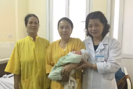 Cứu sống mẹ con sản phụ rau bong non