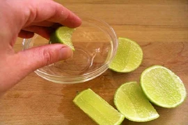 Máy cắt và ép chanh