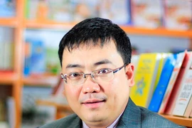 CEO Alpha Books Nguyễn Cảnh Bình: Muốn sách phát triển phải đi bằng “hai chân”