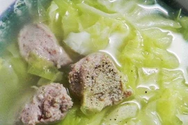 Cải bắp làm liền vết loét 