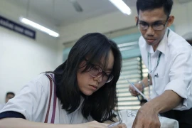 Thi tốt nghiệp THPT trong hai ngày