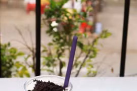 Ống hút từ rau củ