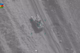 Vũ khí có độ chính xác cao của Azerbaijan hủy diệt binh lực Armenia ở Nagorno - Karabakh