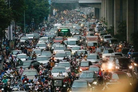 Hạn chế hoạt động xe máy khi vận tải công cộng đáp ứng trên 60% nhu cầu