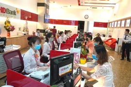 HDBank tài trợ gần 3 tỷ đồng trang bị máy lọc nước mặn cho người dân ĐBSCL