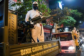 Bệnh viện Xanh Pôn cách ly một khoa liên quan 'bệnh nhân 175'