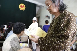 Sẽ điều chỉnh lương hưu theo hướng chia sẻ giữa người hưởng cao và thấp