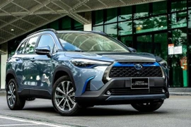 Ô tô hybrid là giải pháp trung gian trước khi chuyển sang xe điện