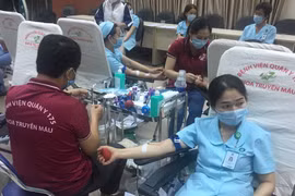 150 nhân viên Bệnh viện An Sinh hiến máu tình nguyện, tiếp thêm sự sống trong mùa Covid