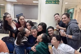 Vợ Công Lý tiết lộ chồng bật khóc đọc tin Táo Quân