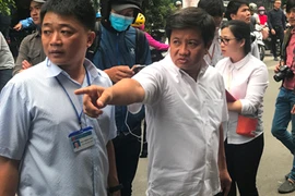 PCT quận 1 kiên quyết đập bỏ trụ sở sinh hoạt lấn vỉa hè