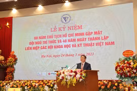 Trí thức khoa học, công nghệ thúc đẩy thể chế chủ trương, đường lối của Đảng 
