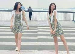 Cách tạo dáng chụp ảnh cực đẹp khi mặc váy