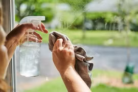 Chỉ với một lọ giấm, 8 vật dụng trong nhà được làm sạch dễ dàng