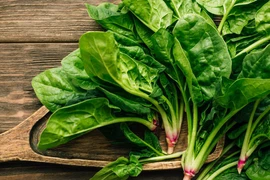 Tác dụng bất ngờ của rau chân vịt với sức khỏe