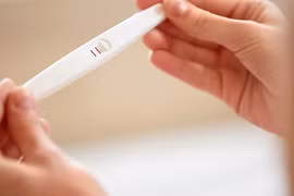 Bé gái 13 tuổi sinh con: Phụ huynh cần phải làm gì?