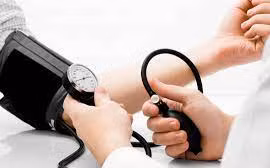 Bị huyết áp cao, khi nào cần đến viện gấp? 