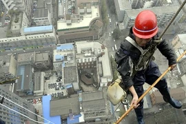 Tận mục công việc đối diện cái chết của người nhện 