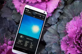Điểm tin: HTC “hào phóng” tặng không màn hình cho người dùng