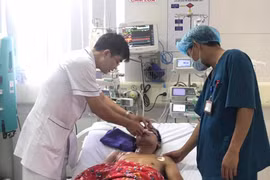 4 giờ căng thẳng cứu nam thanh niên bị điện giật ngưng tim, ngưng thở