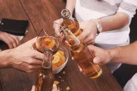 Ngộ độc rượu nguy hiểm thế nào?