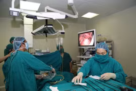 Cấp cứu cho bệnh nhân có phủ tạng đảo ngược hiếm gặp