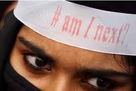 Bị cắt đứt "của quý" vì dám gạ gẫm phụ nữ đã có chồng